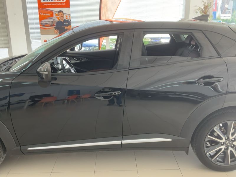 Mazda CX-3 2.0 Luxury — zdjęcie 4