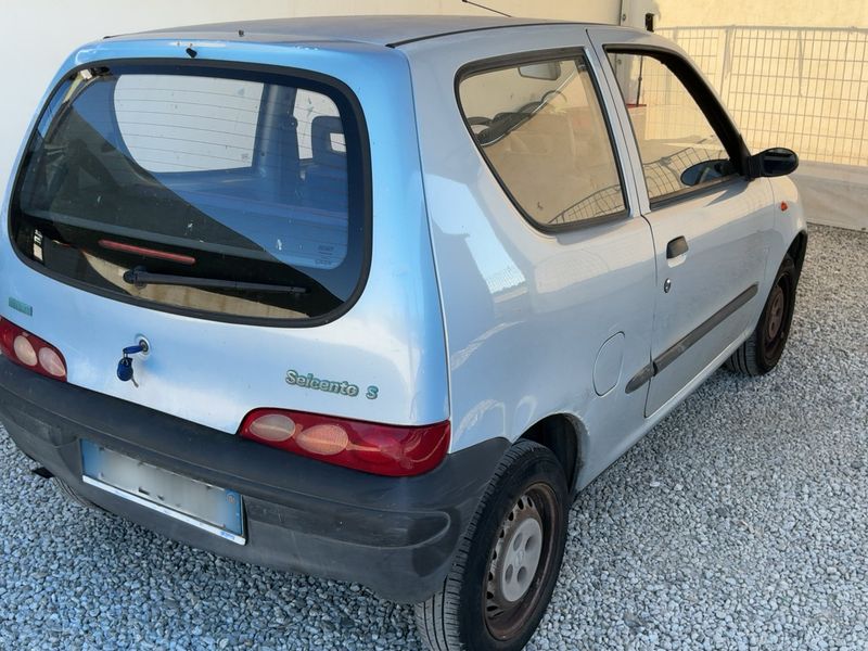 Fiat Seicento 0.9 Young — zdjęcie 6