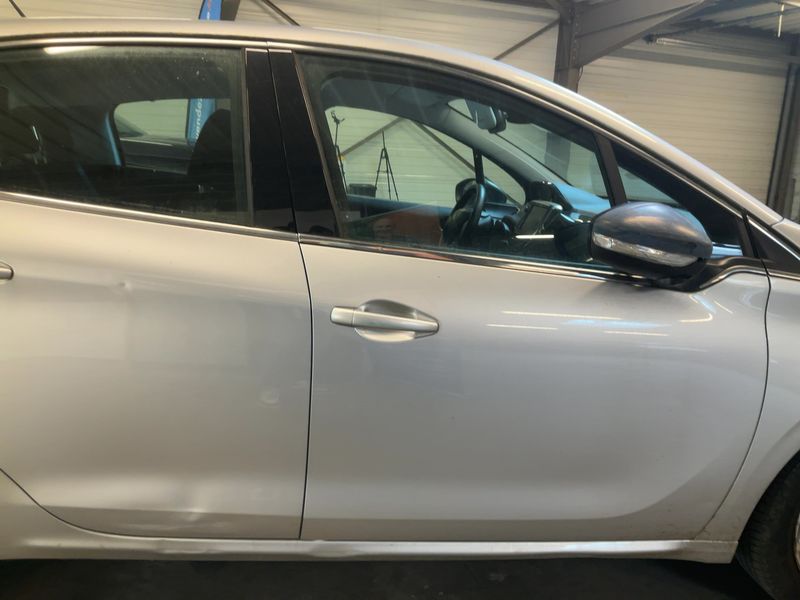 Peugeot 208 1.6 Allure 2013 – снимка 10