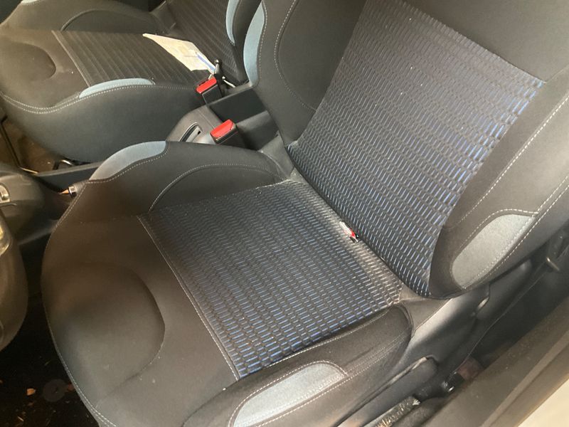 Peugeot 208 1.6 Allure 2013 – снимка 30