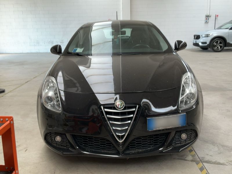 Alfa Romeo Giulietta 1.6 JTDM Distinctive — zdjęcie 9