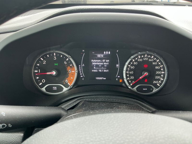 Jeep Renegade 1.6 M-Jet Longitude FWD — zdjęcie 13
