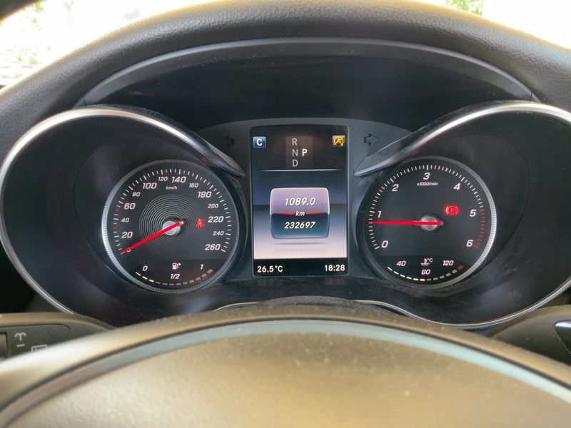 Mercedes-Benz C-Klasse C 220 d T BlueTEC AMG Line — zdjęcie 13