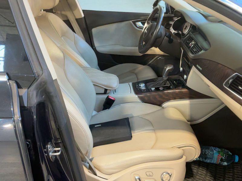 Audi A7 Sportback 3.0 V6 TDI quattro — zdjęcie 11
