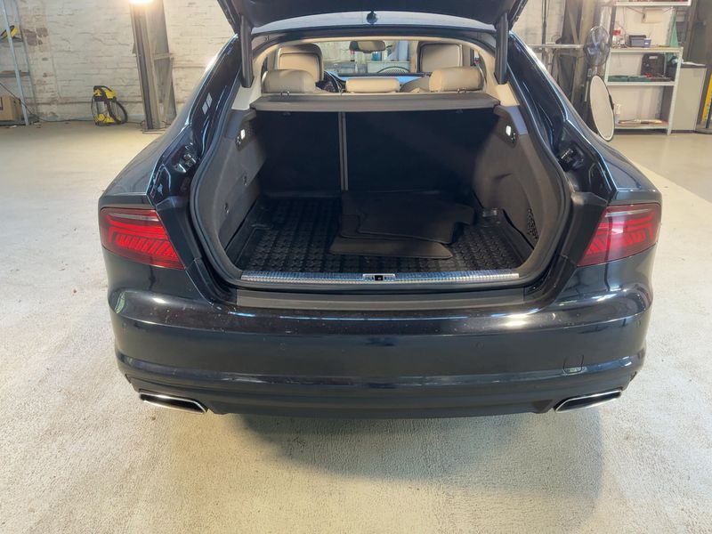 Audi A7 Sportback 3.0 V6 TDI quattro — zdjęcie 10