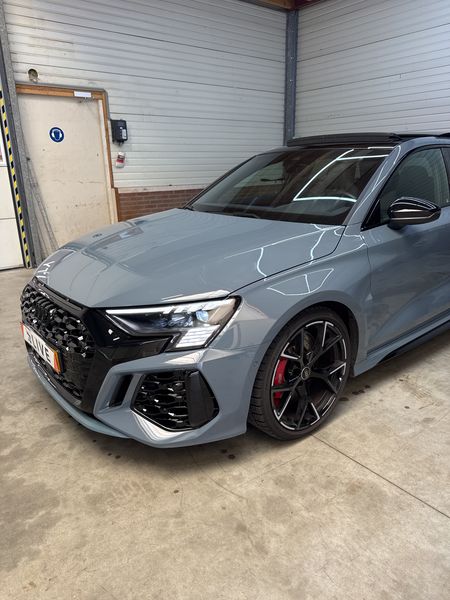 Audi RS 3 Sportback 2.5 TFSI quattro — zdjęcie 2
