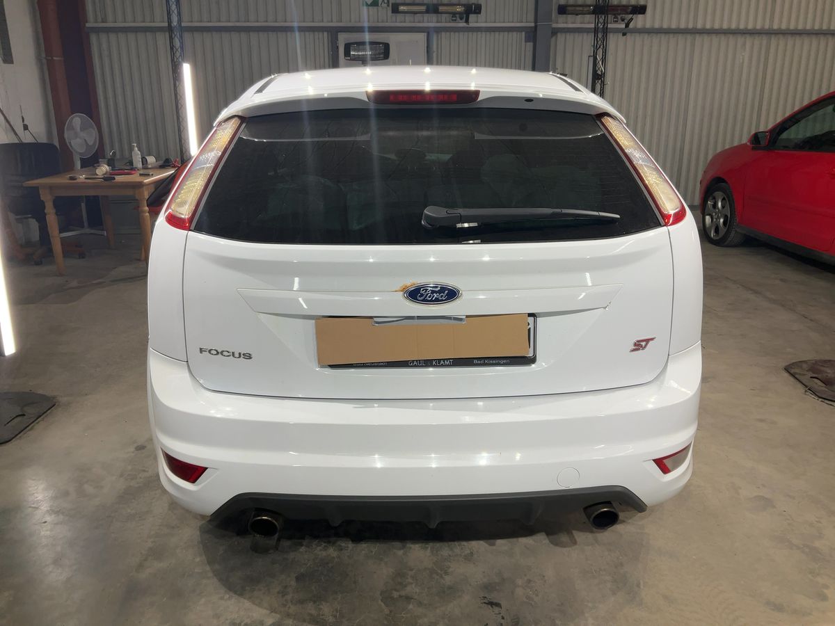 Ford Focus 2009 — photo 8
