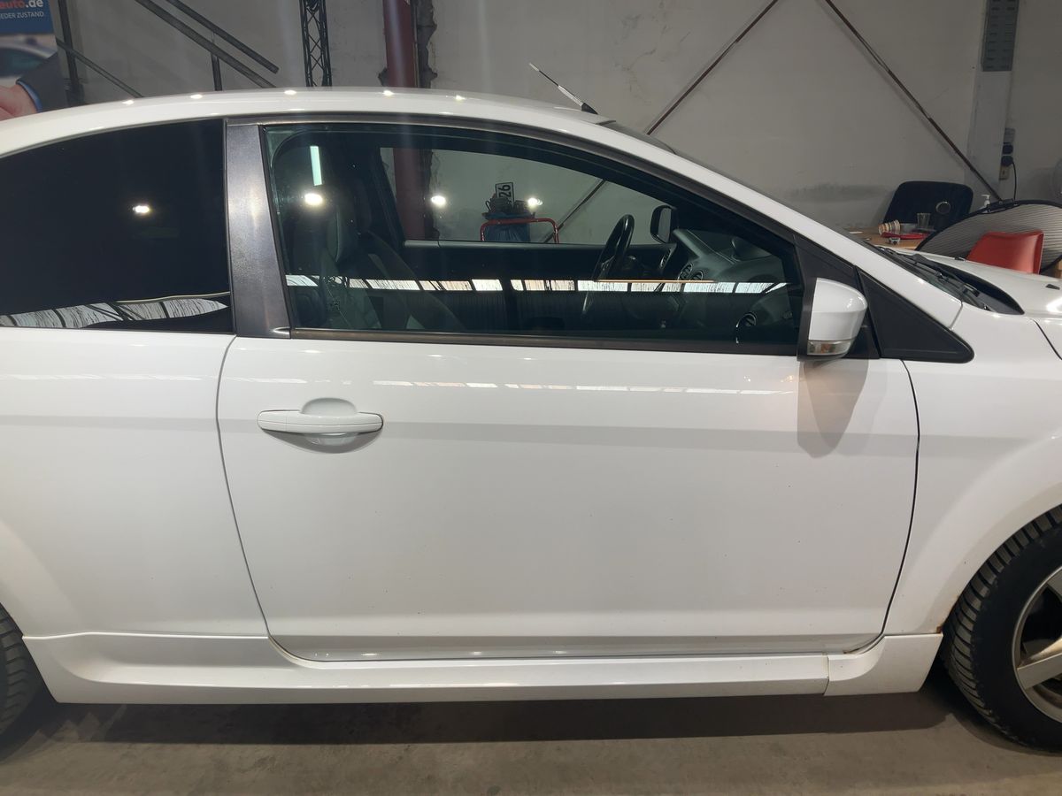 Ford Focus 2009 — photo 11