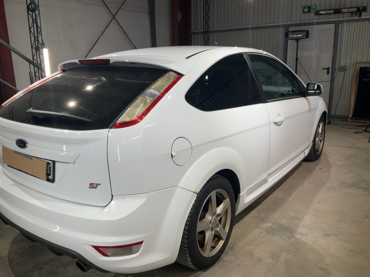 Ford Focus 2009 — photo 9