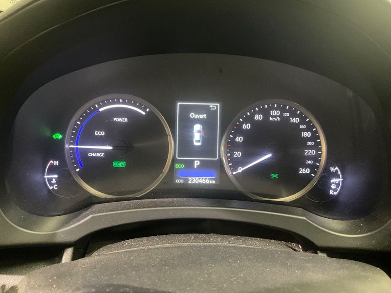 Lexus IS-Serie IS 300h Pack — zdjęcie 13