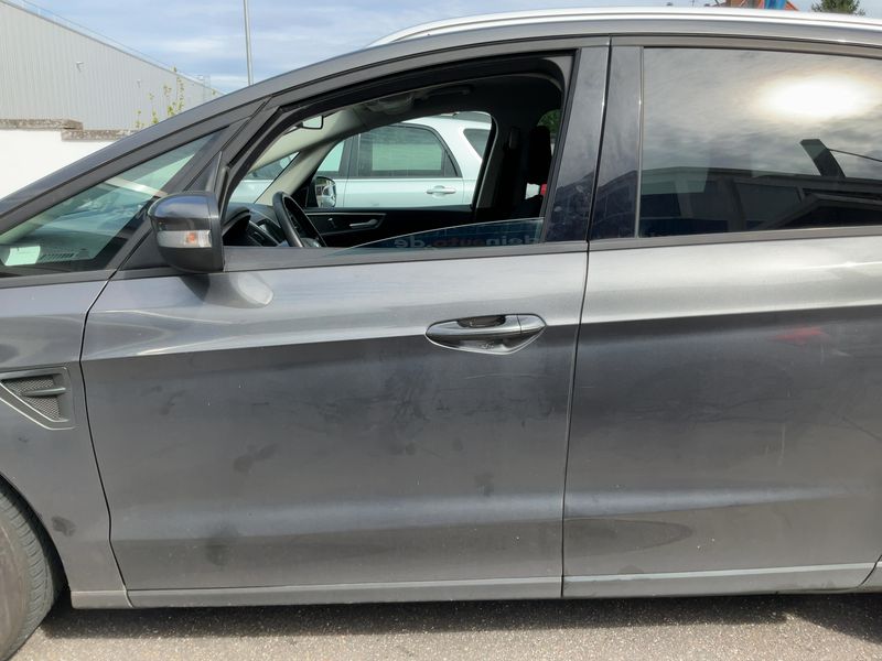 Ford S-Max 2.0 TDCi EcoBlue Business — zdjęcie 4