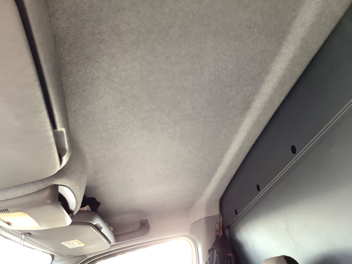 Volkswagen Crafter 2015 — photo 31