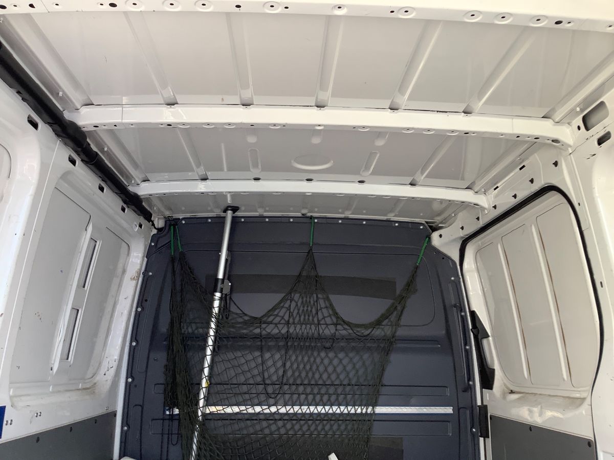 Volkswagen Crafter 2015 — photo 40