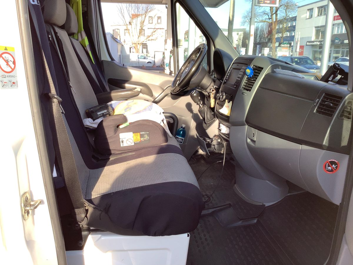 Volkswagen Crafter 2015 — photo 17