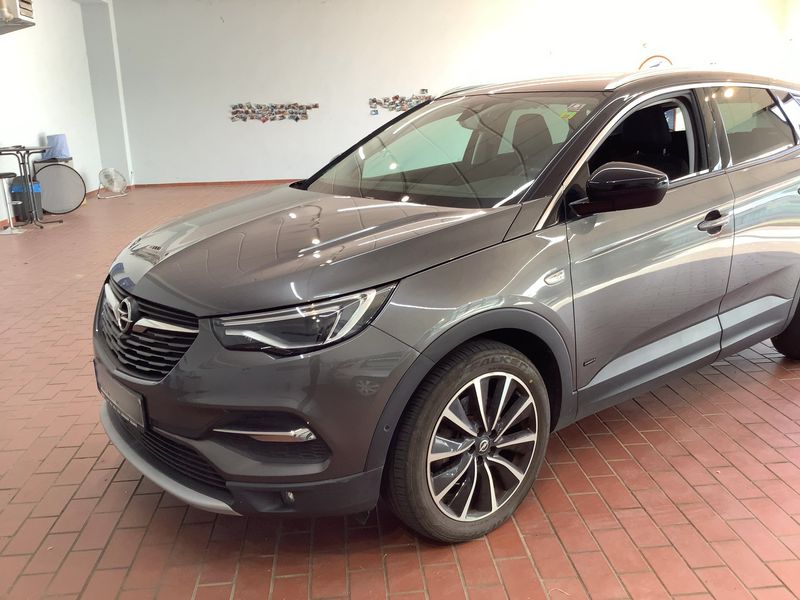 Opel Grandland X 1.6 Plug-in Hybrid 4 Ultimate — zdjęcie 2