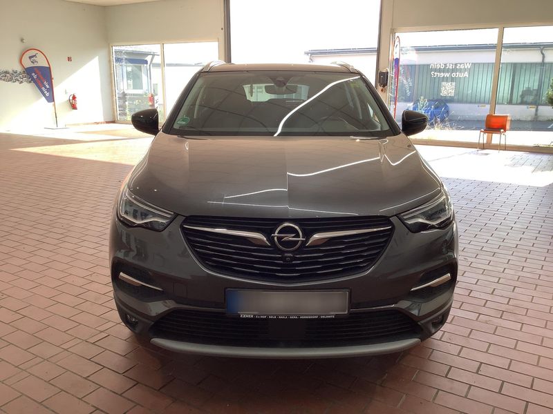 Opel Grandland X 1.6 Plug-in Hybrid 4 Ultimate — zdjęcie 9
