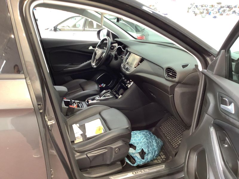 Opel Grandland X 1.6 Plug-in Hybrid 4 Ultimate — zdjęcie 11