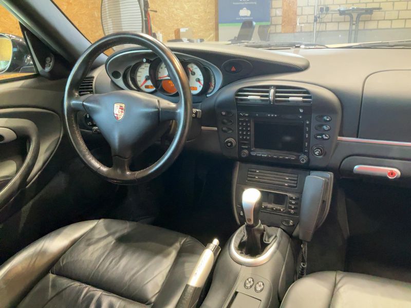 Porsche 911 996 Carrera Cabrio — zdjęcie 12