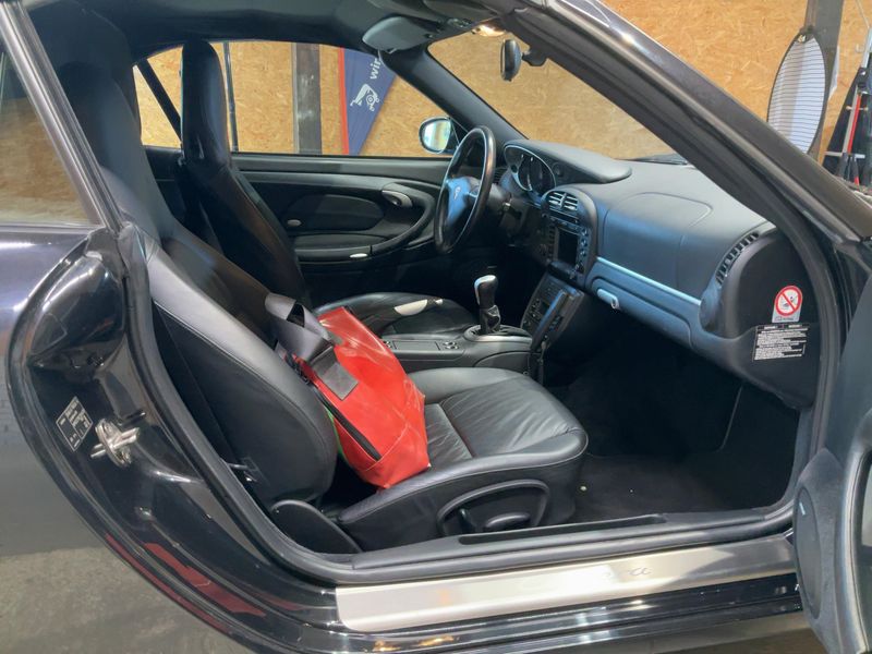 Porsche 911 996 Carrera Cabrio — zdjęcie 11