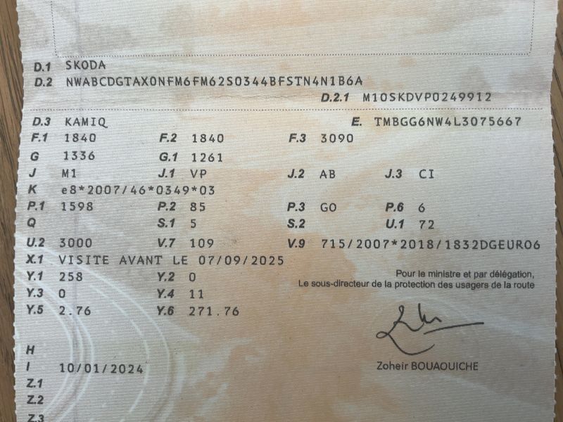 Skoda Kamiq 1.6 TDI Business — zdjęcie 15