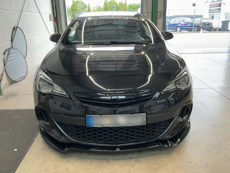Opel Astra GTC 2.0 Turbo OPC — zdjęcie 9