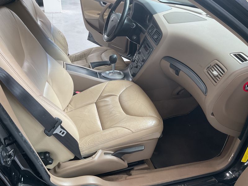 Volvo S60 2.4 D Kinetic — zdjęcie 3