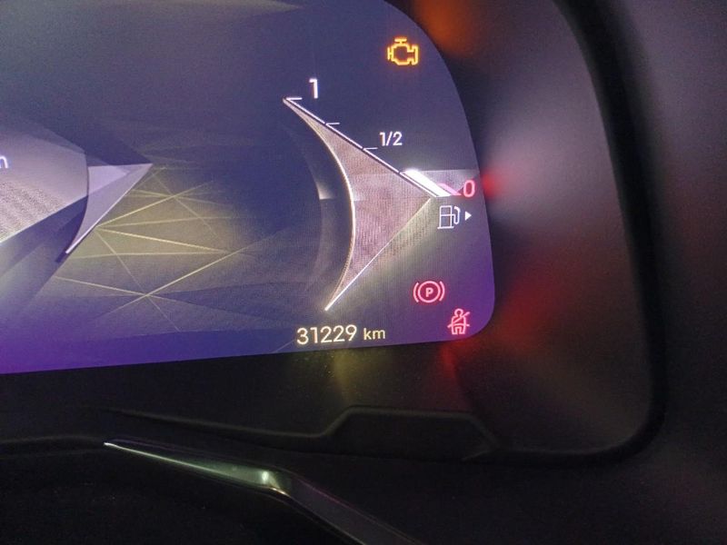 DS Automobiles DS7 1.5 Blue-HDi Bastille + — zdjęcie 7