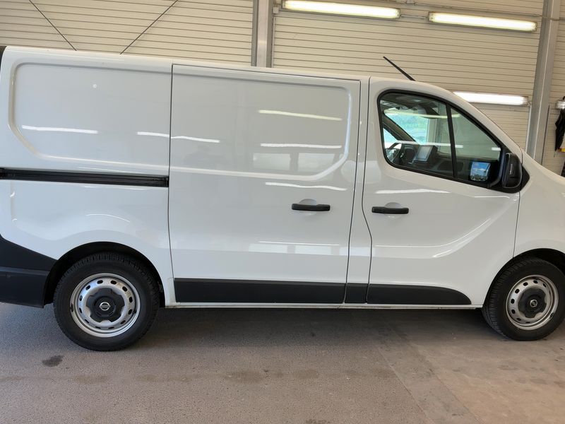 Nissan Primastar 2.0 dCi L1H1 2,8t N-Connecta — zdjęcie 7