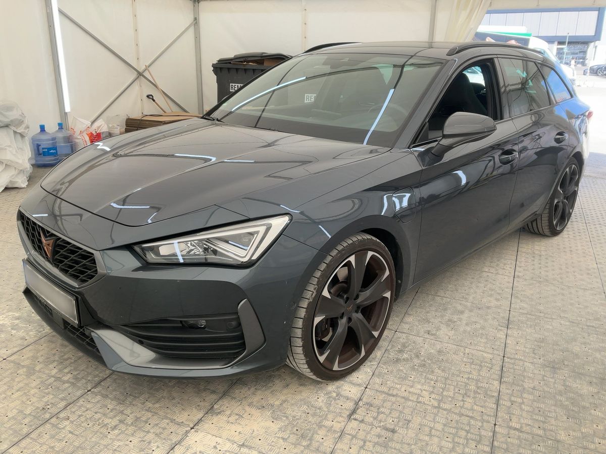 Cupra Leon 2022 — photo 1