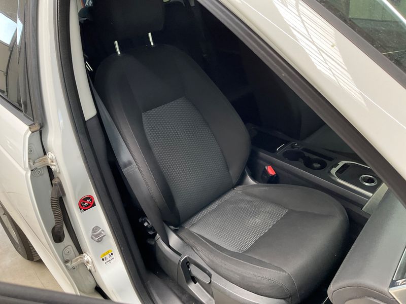 Land Rover Discovery Sport 2.2 Td4 SE AWD 2015 – снимка 23