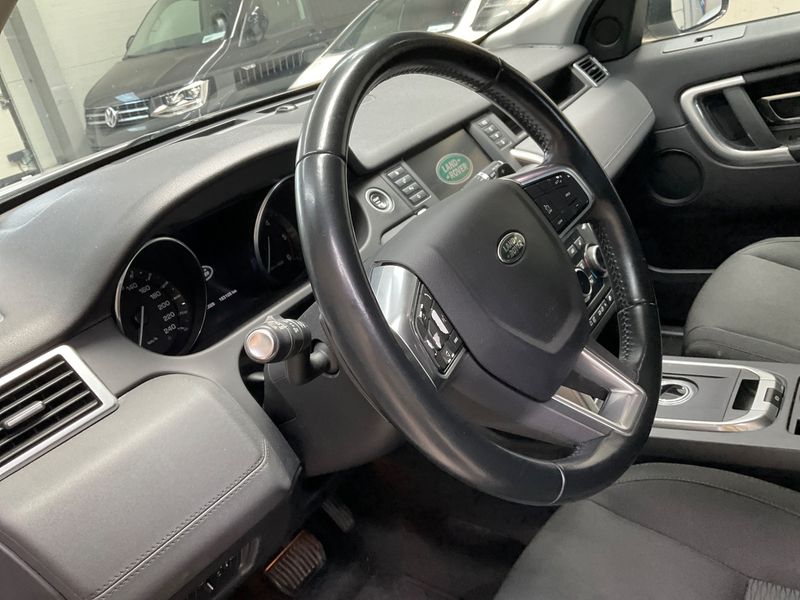 Land Rover Discovery Sport 2.2 Td4 SE AWD 2015 – снимка 22