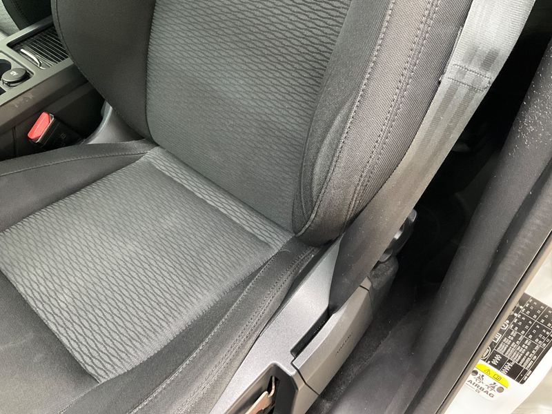 Land Rover Discovery Sport 2.2 Td4 SE AWD 2015 – снимка 26
