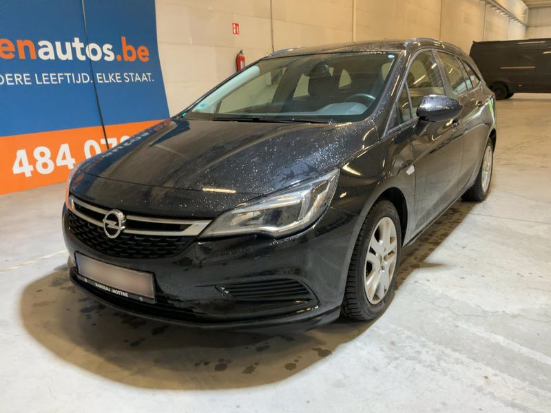 Opel Astra 1.6 CDTI DPF Business — zdjęcie 1