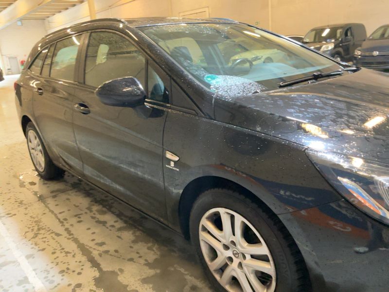 Opel Astra 1.6 CDTI DPF Business — zdjęcie 8