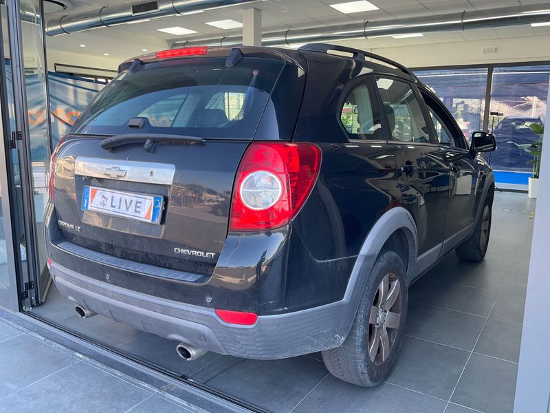 Chevrolet Captiva 2.2 Diesel D LT 2WD — zdjęcie 2