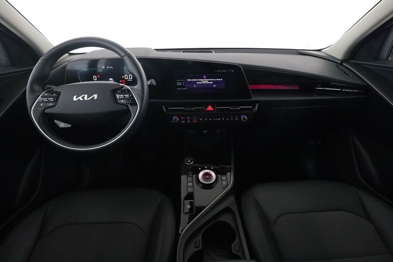 Kia Niro 1.6 Plug-in Hybrid Drive 2023 – снимка 17
