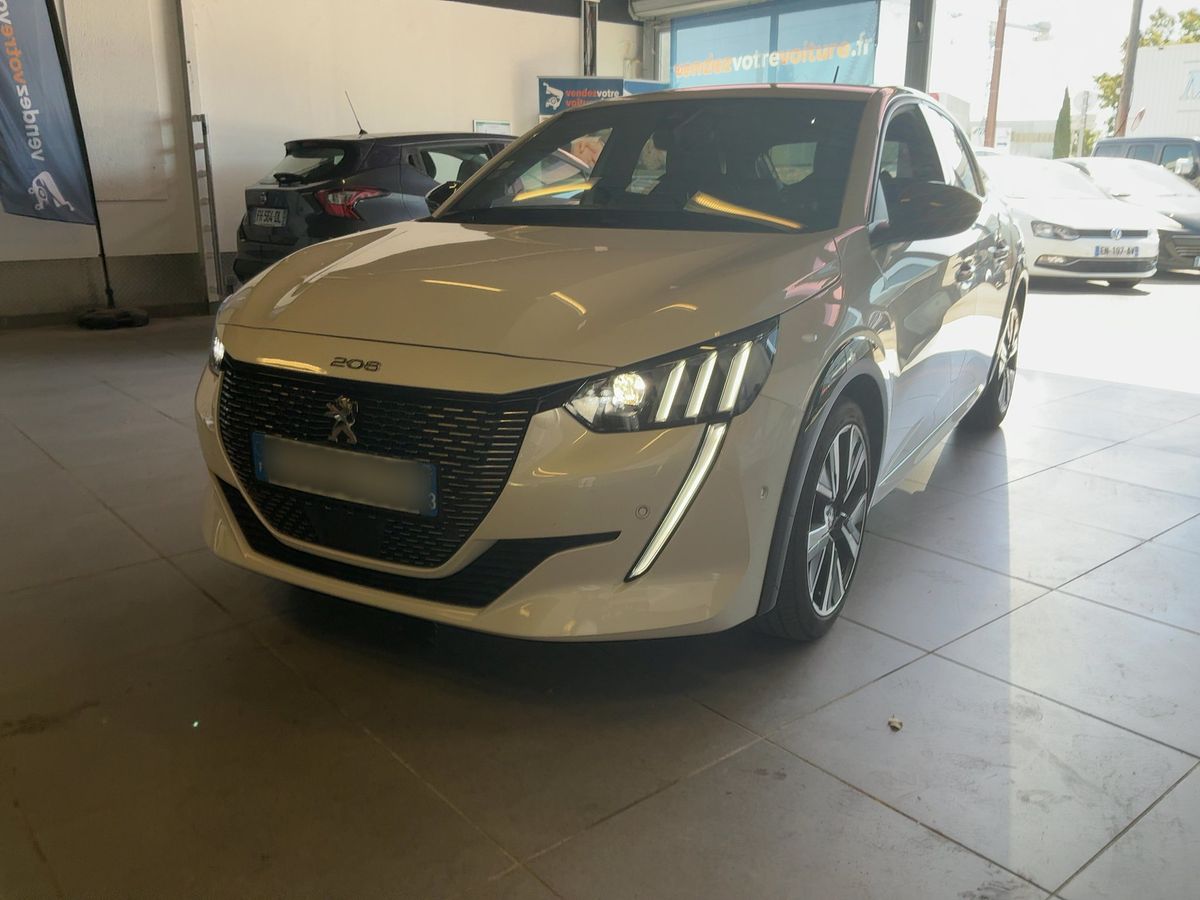 Peugeot 208 2020