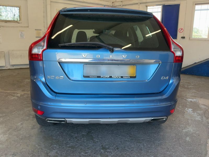 Volvo XC60 2.0 D4 Momentum 2WD 2017 – снимка 7