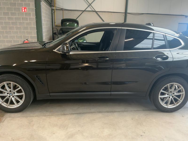 BMW X4 xDrive 20d Mild-Hybrid M Sport — zdjęcie 4