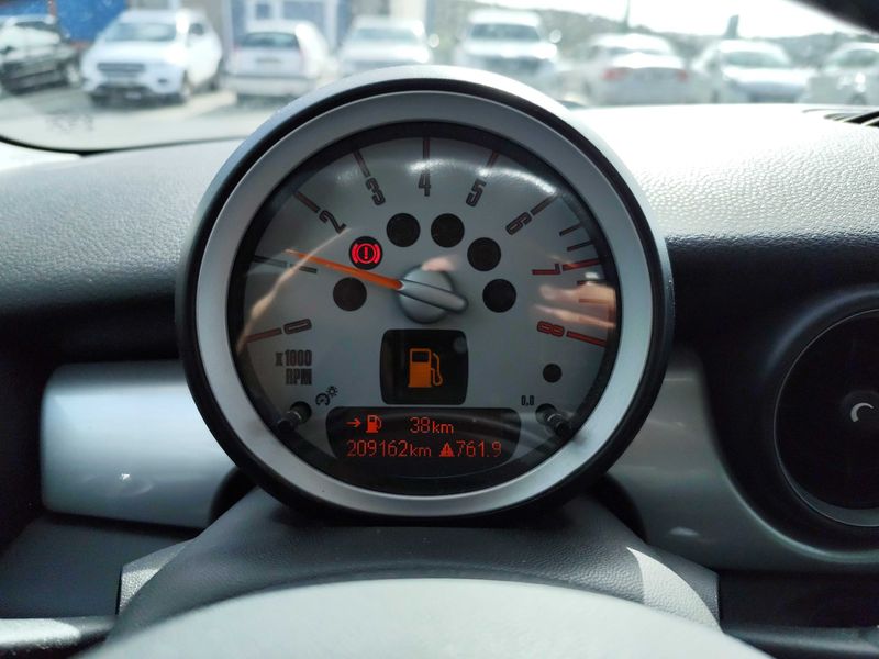 MINI Cooper — zdjęcie 12