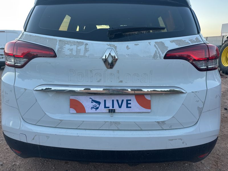 Renault Scenic 1.7 BLUE dCi Zen — zdjęcie 4
