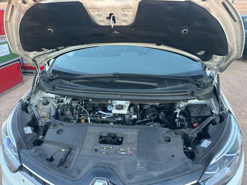 Renault Scenic 1.7 BLUE dCi Zen — zdjęcie 8