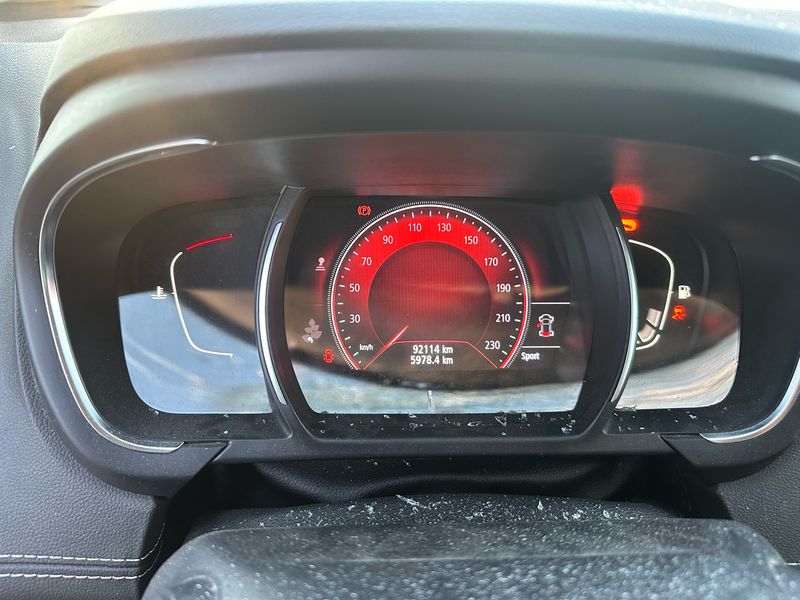 Renault Scenic 1.7 BLUE dCi Zen — zdjęcie 12