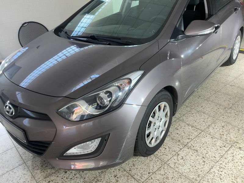 Hyundai i30 1.4 Classic — zdjęcie 2