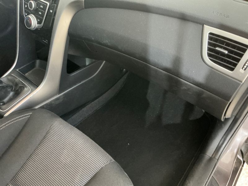 Hyundai i30 1.4 Classic 2014 – снимка 29