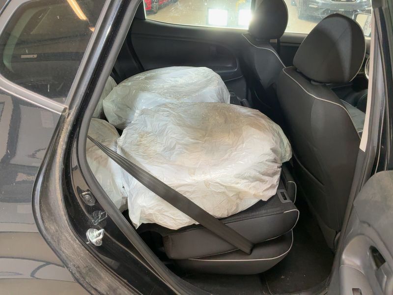 Kia Venga 1.6 FIFA World Cup Edition — zdjęcie 14