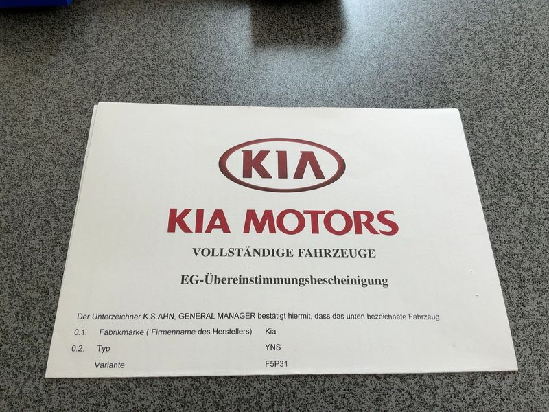 Kia Venga 1.6 FIFA World Cup Edition — zdjęcie 16