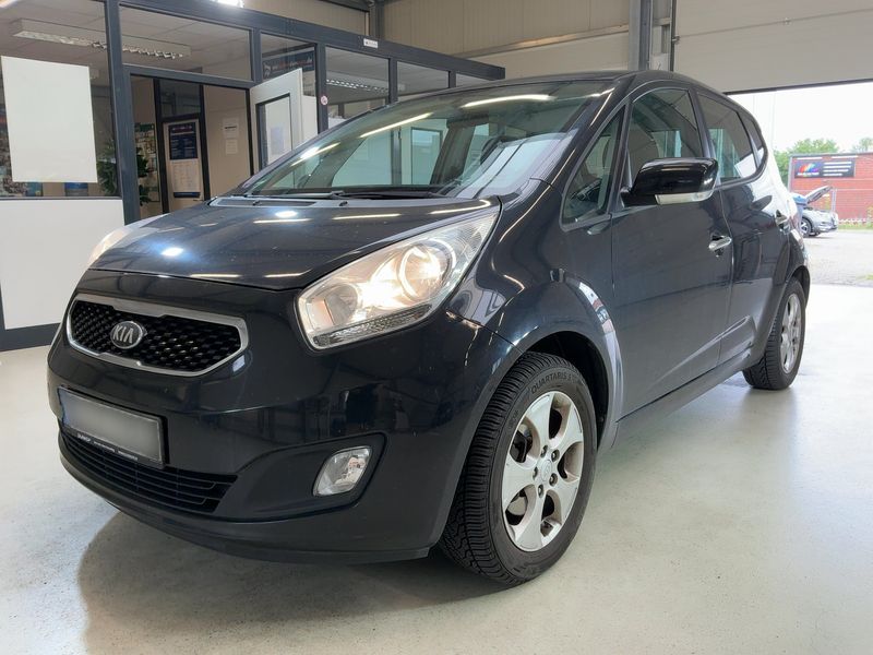 Kia Venga 1.6 FIFA World Cup Edition — zdjęcie 2