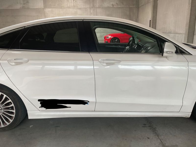 Ford Mondeo 2.0 Hybrid — zdjęcie 7