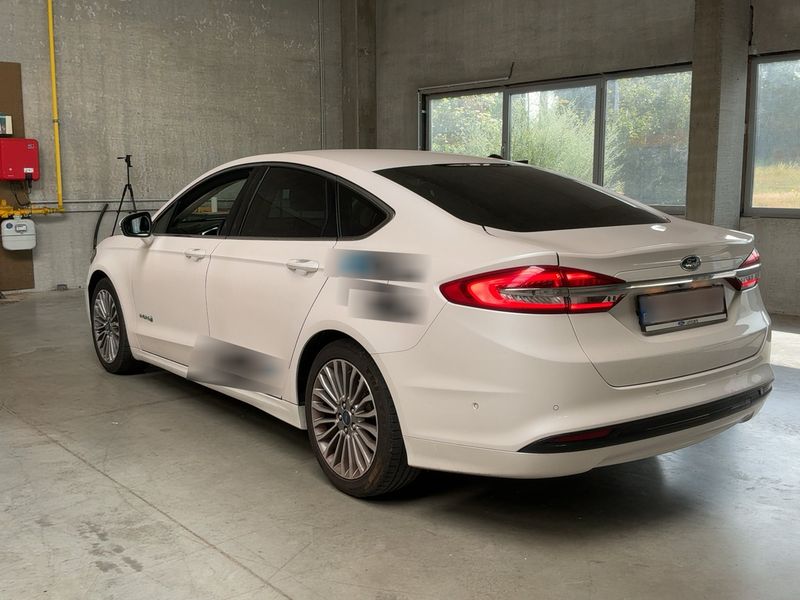 Ford Mondeo 2.0 Hybrid — zdjęcie 3